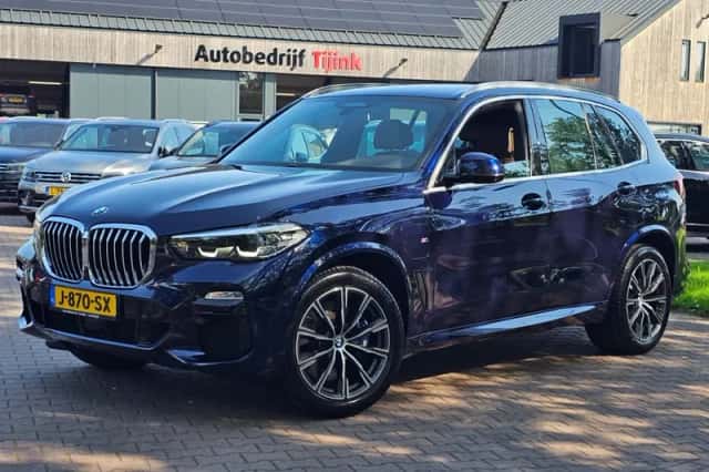 BMW X5 (2020) thumbnail 6