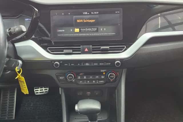 Kia Niro (2021) thumbnail 6