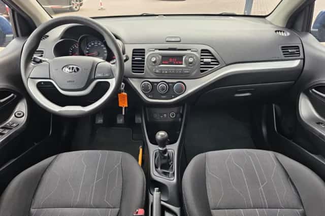 Kia Picanto (2016) thumbnail 3