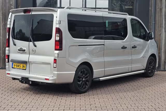 Opel Vivaro (2017) thumbnail 6
