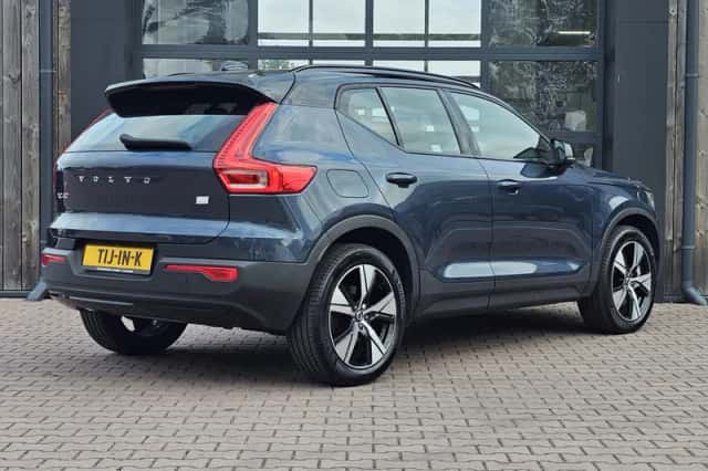 Volvo XC40 (2022) thumbnail 5