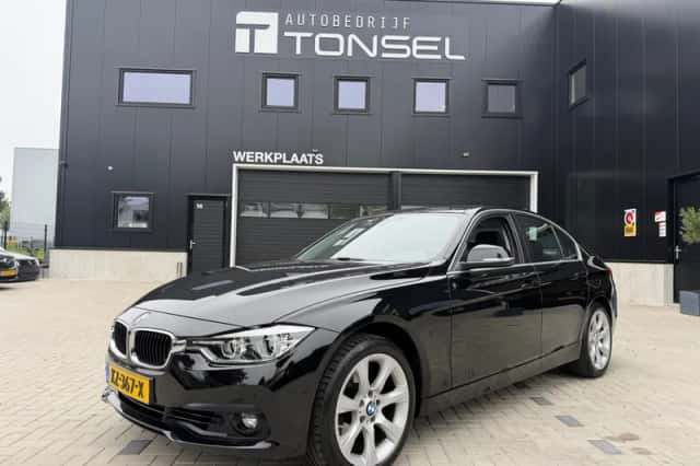 BMW 3-Serie (2017) thumbnail 1