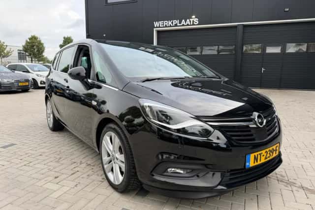 Opel Zafira (2017) thumbnail 4