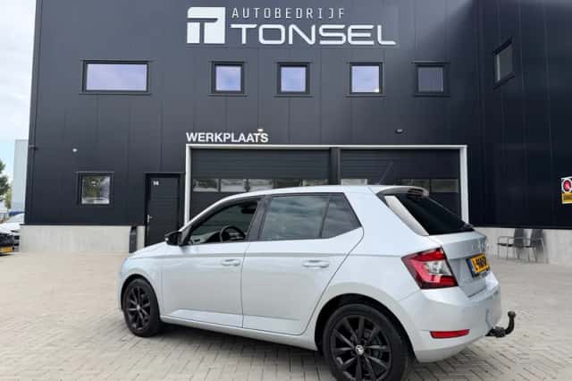 Škoda Fabia (2021) thumbnail 3