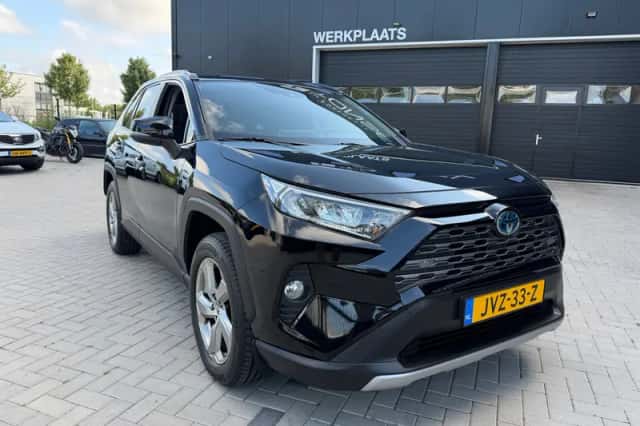 Toyota RAV4 (2021) thumbnail 4