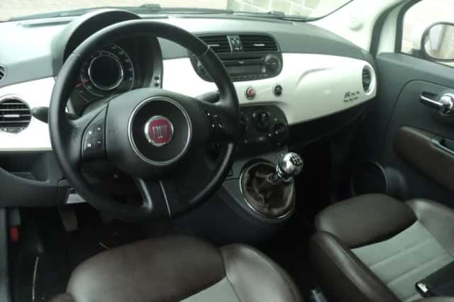 Fiat 500 (2011) thumbnail 2