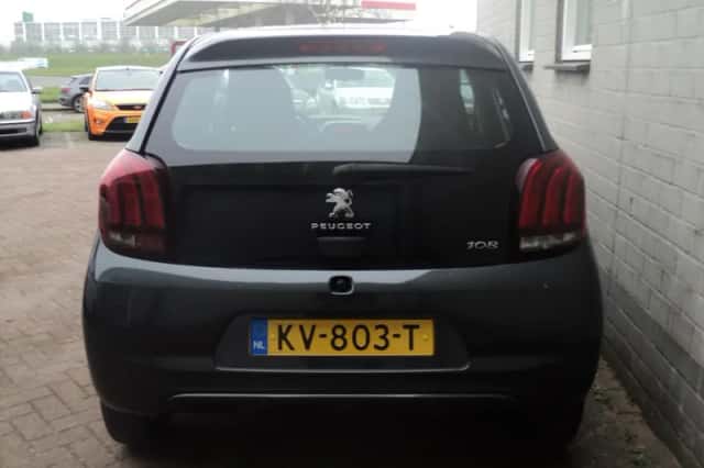 Peugeot 108 (2014) thumbnail 5