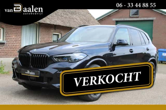 BMW X5 (2021) thumbnail 1