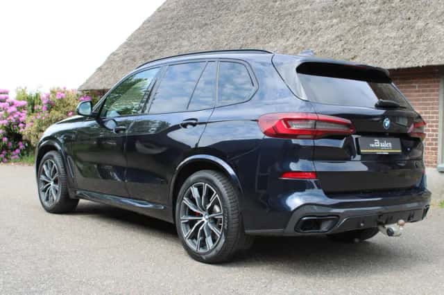 BMW X5 (2021) thumbnail 3