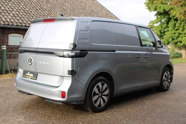 Volkswagen ID. Buzz Cargo (2024) thumbnail 2