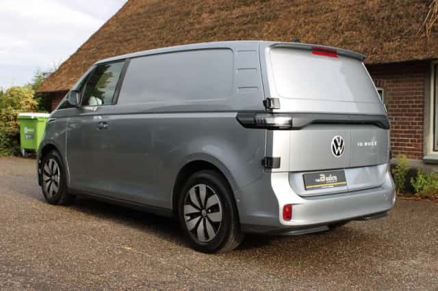Volkswagen ID. Buzz Cargo (2024) thumbnail 3