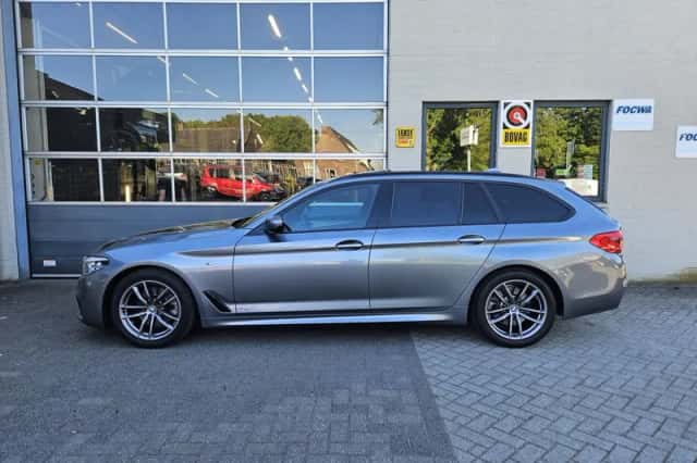BMW 5-Serie (2017) thumbnail 6