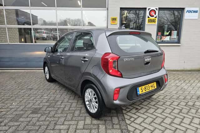 Kia Picanto (2023) thumbnail 5