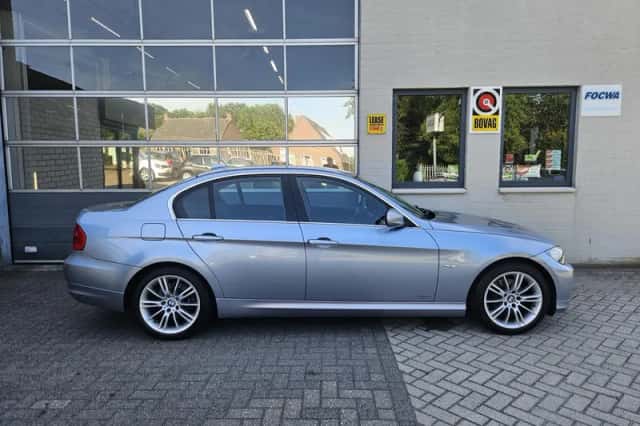 BMW 3-Serie (2009) thumbnail 3