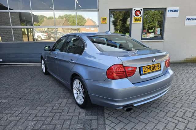 BMW 3-Serie (2009) thumbnail 5