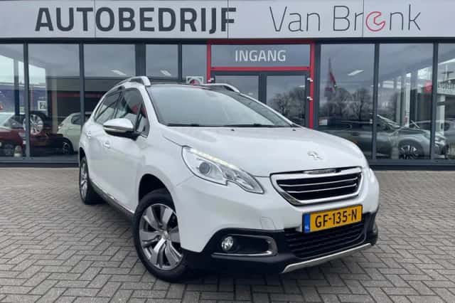 Peugeot 2008 (2015) thumbnail 5