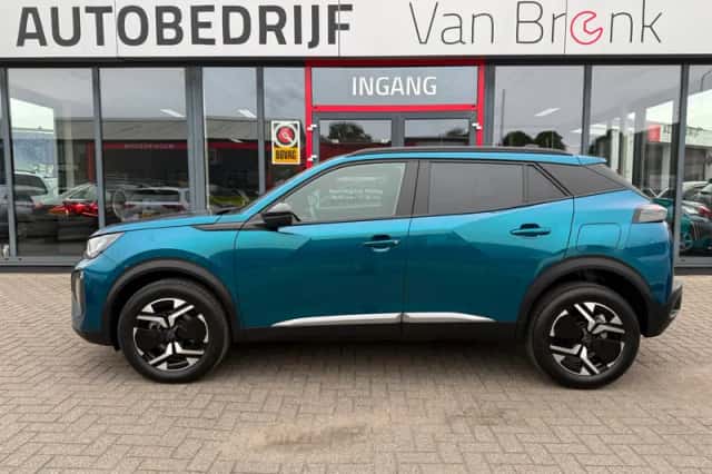 Peugeot 2008 (2025) thumbnail 1