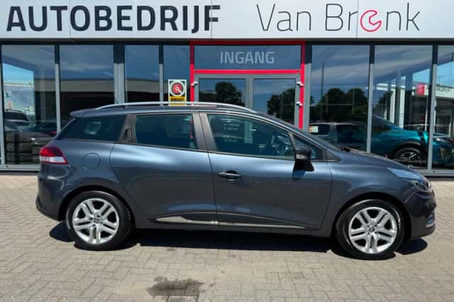 Renault Clio (2017) thumbnail 4
