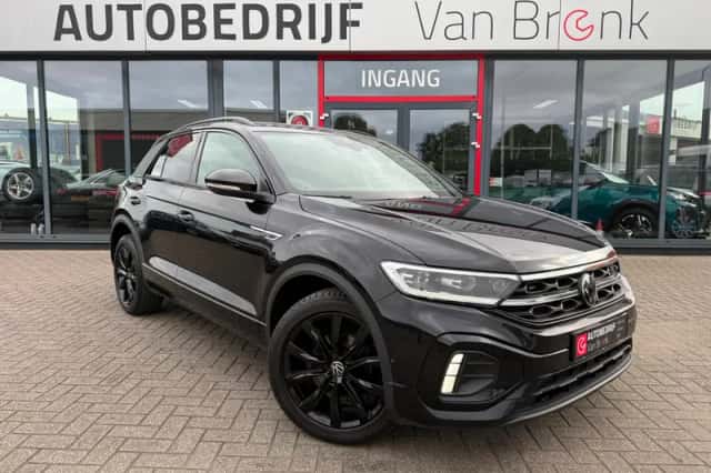 Volkswagen T-Roc (2023) thumbnail 4