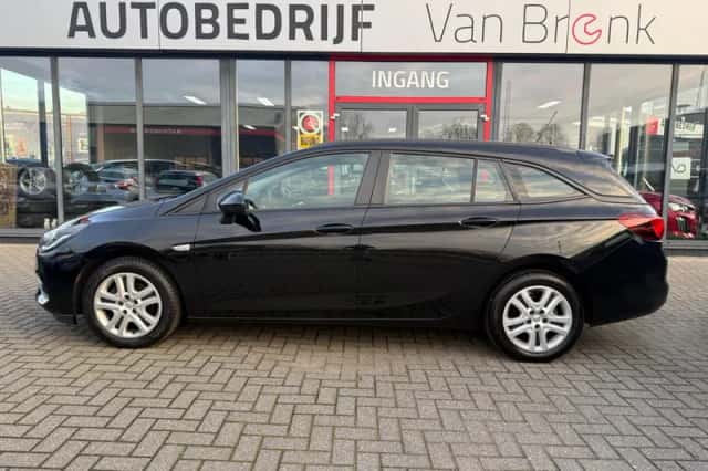 Opel Astra (2021) thumbnail 1