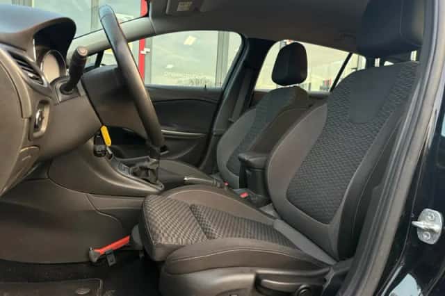 Opel Astra (2021) thumbnail 2
