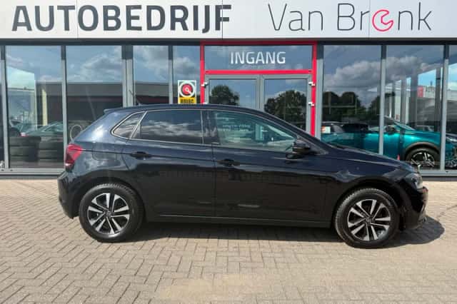 Volkswagen Polo (2021) thumbnail 3