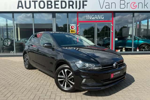 Volkswagen Polo (2021) thumbnail 4