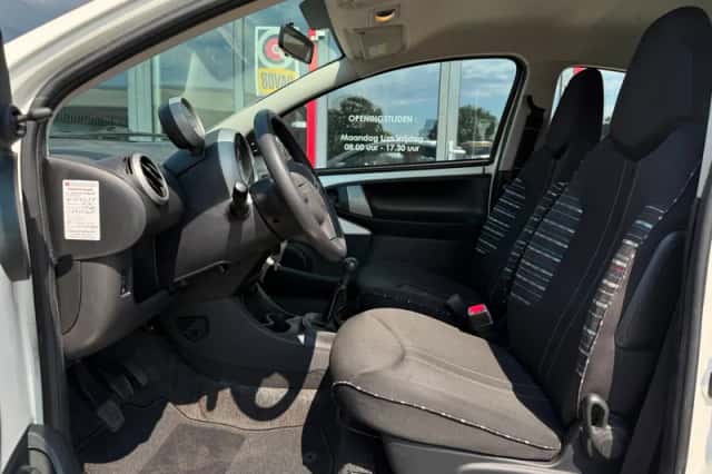 Citroën C1 (2012) thumbnail 2
