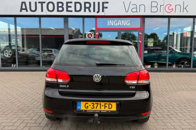 Volkswagen Golf (2012) thumbnail 6