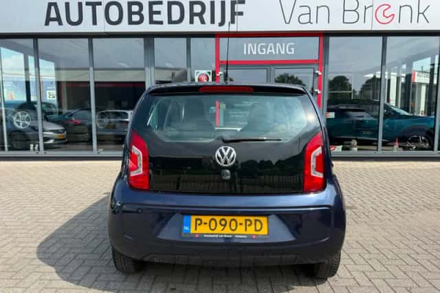 Volkswagen Up! (2012) thumbnail 6