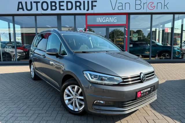 Volkswagen Touran (2019) thumbnail 4