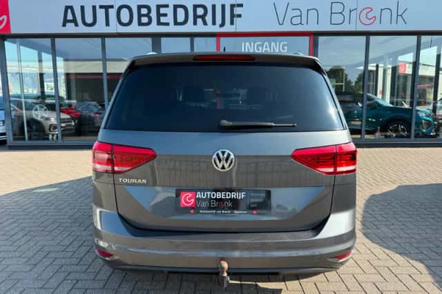 Volkswagen Touran (2019) thumbnail 6