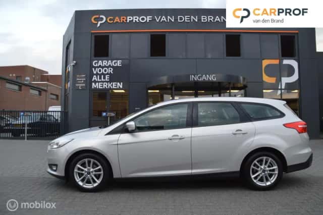 Ford Focus (2017) thumbnail 1
