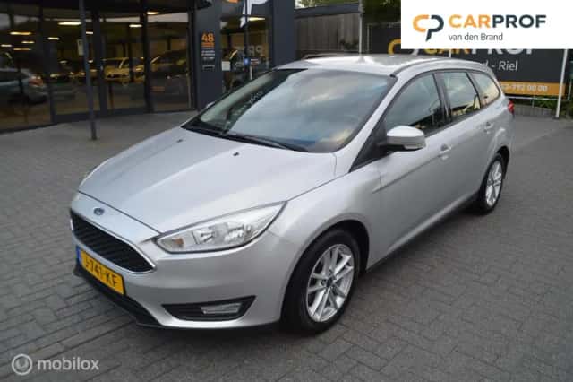 Ford Focus (2017) thumbnail 3