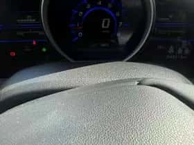Honda CR-Z (2011) thumbnail 11