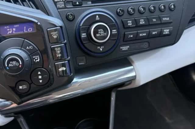 Honda CR-Z (2011) thumbnail 18
