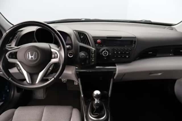 Honda CR-Z (2011) thumbnail 3