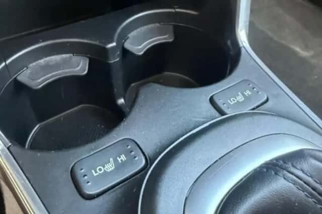 Honda CR-Z (2011) thumbnail 5