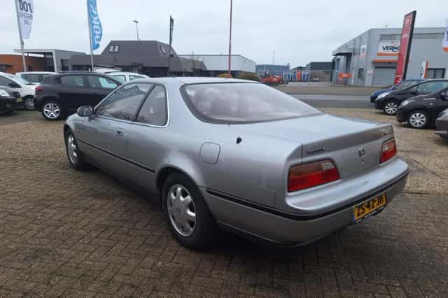 Honda Legend (1991) thumbnail 3