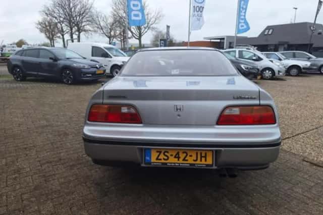 Honda Legend (1991) thumbnail 4