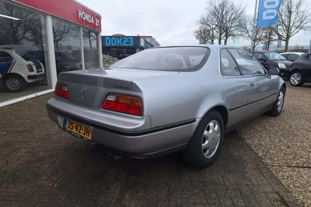Honda Legend (1991) thumbnail 6