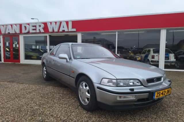 Honda Legend (1991) thumbnail 8