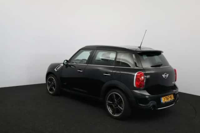 MINI Countryman (2020) thumbnail 2