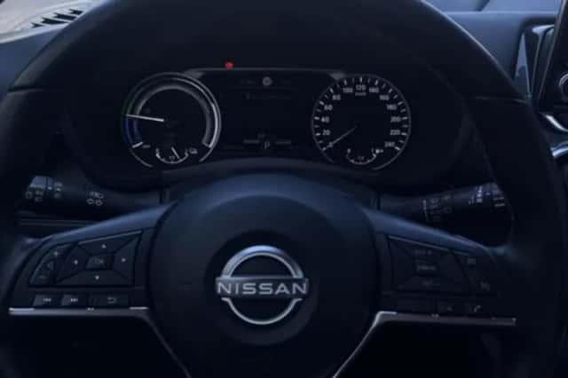 Nissan Juke (2024) thumbnail 11