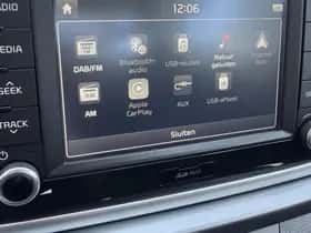 Kia Rio (2018) thumbnail 16