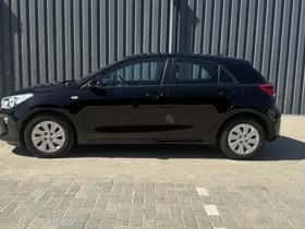 Kia Rio (2018) thumbnail 4
