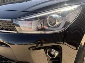 Kia Rio (2018) thumbnail 5