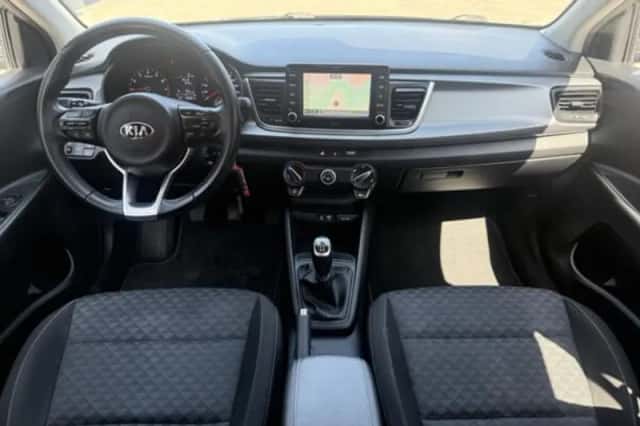 Kia Rio (2018) thumbnail 7