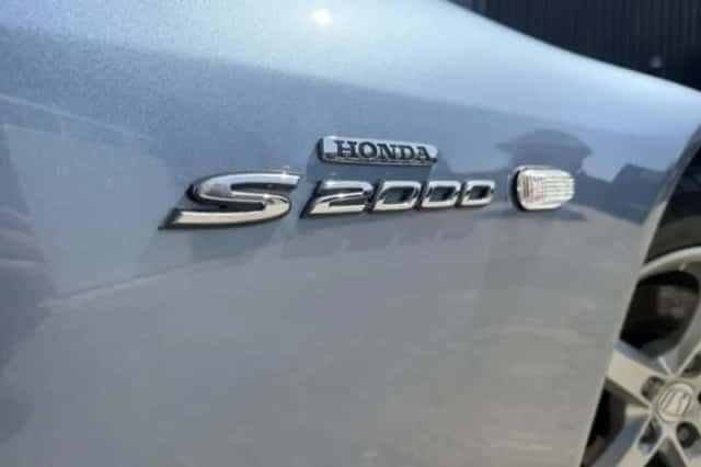Honda S2000 (2003) thumbnail 3