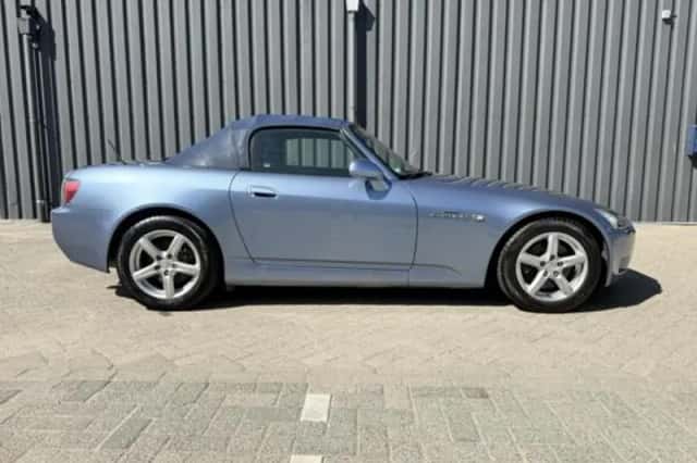 Honda S2000 (2003) thumbnail 4